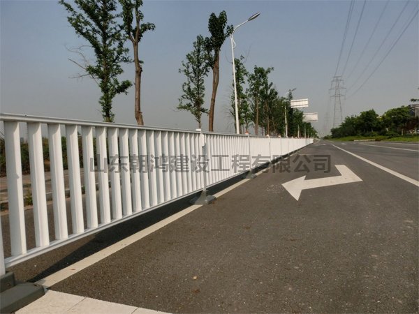 道路護(hù)欄的功能